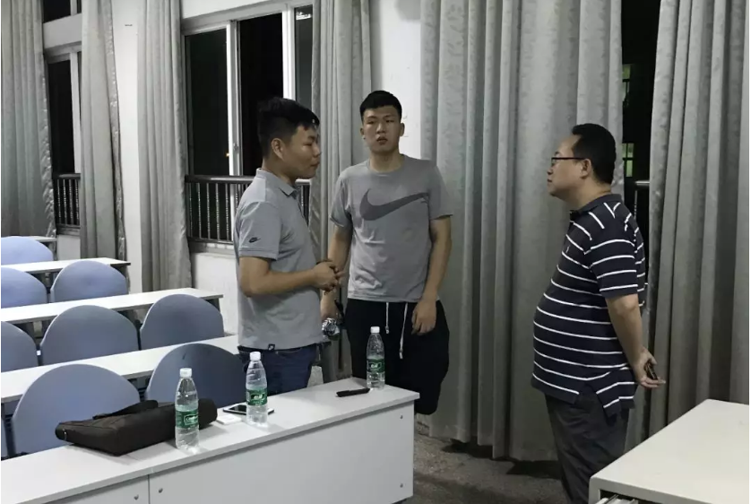 名师讲坛活动现场